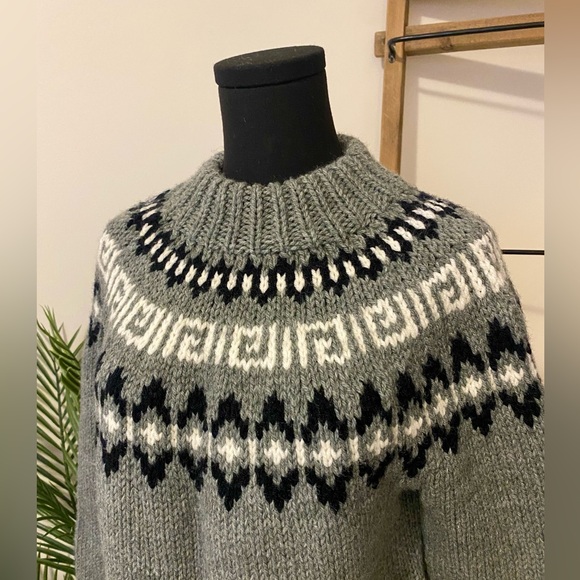 Grey, White & Black Nordic Pattern Fair Isle Sweater, Size Medium - Picture 3 of 8